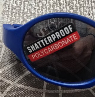 Gafas de sol infantiles azules