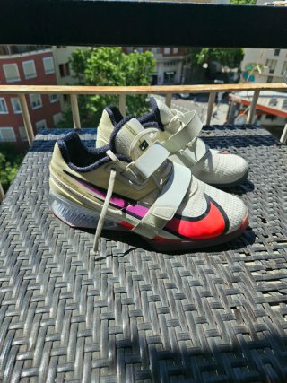 Nike Romaleos 4 SE Beige/Rojo