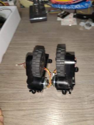 2 Ruedas i/d Conga 4090 Cecotec