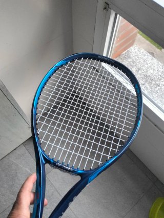 Raqueta Yonex Ezone 100
