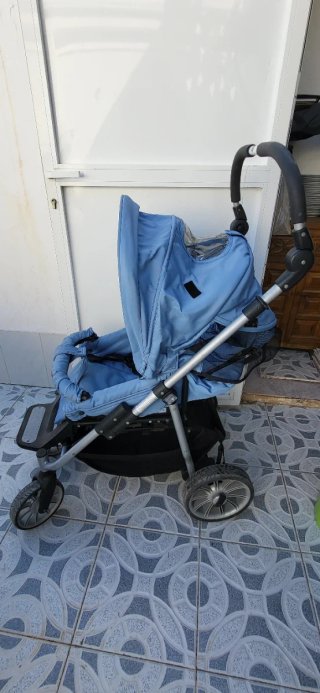 Cochecito azul tipo buggy Mil Palmeras