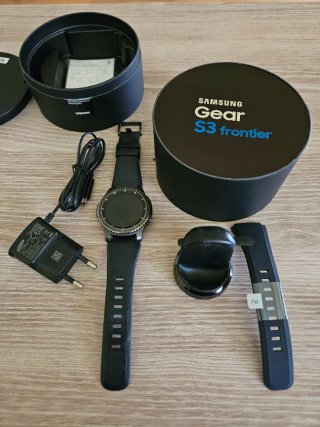 Samsung Gear S3 Frontier Smartwatch