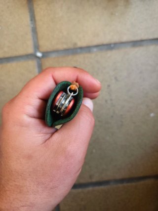 Funda de cuero verde