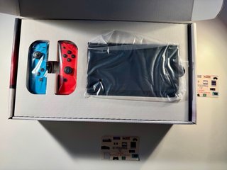 Nintendo Switch Neon Blu/Ros Seriale Basso