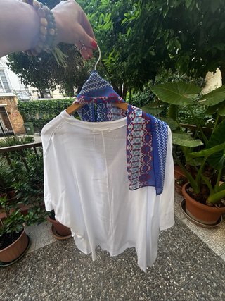 Blusa blanca oversize fluida KIMOD Barcelona
