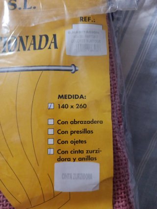 Cortina rosa de tela