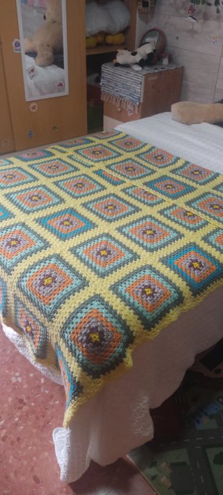 Manta tejida a mano estilo patchwork