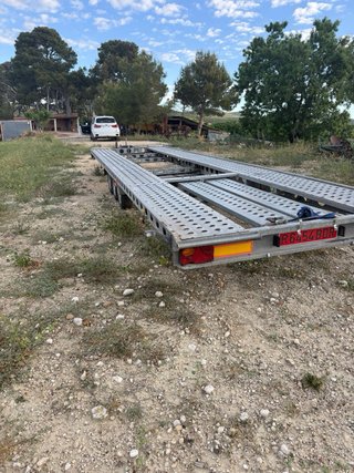 Remolque portacoches doble 8metros útil, 3500kg