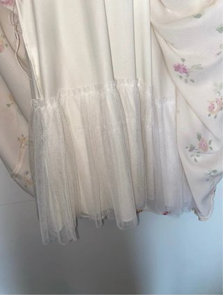 Vestido floral beige y rosa