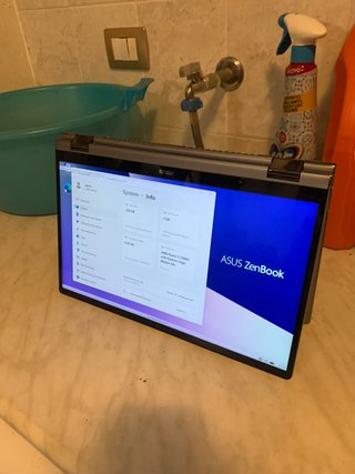 Asus Zenbook UX462DA Ryzen 5 SSD