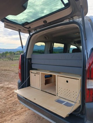 Mueble Camper Hecho a Mano + Colchón