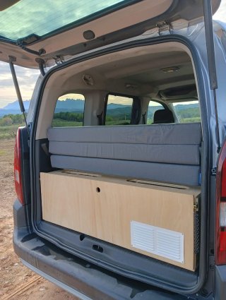 Mueble Camper Hecho a Mano + Colchón
