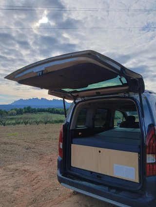 Mueble Camper Hecho a Mano + Colchón