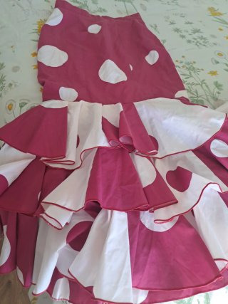 Falda flamenca lunares rosa y blanco
