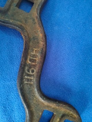 Llave inglesa antigua, hierro fundido de colección