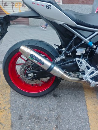 Suzuki GSX-8R A2