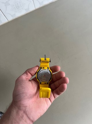 Reloj Casio G-Shock Amarillo