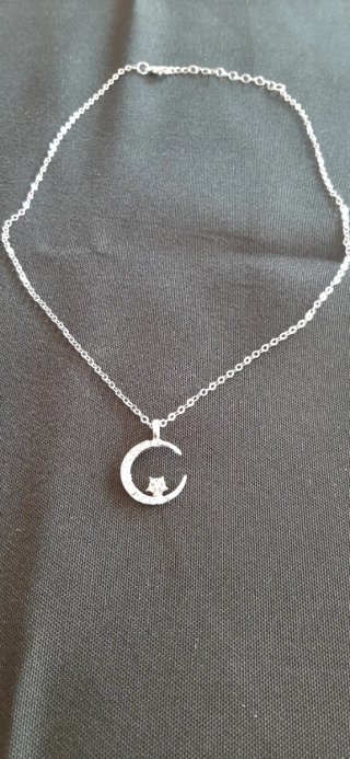 Colgante y cadena Luna y Estrella Nuevo.Sin estren