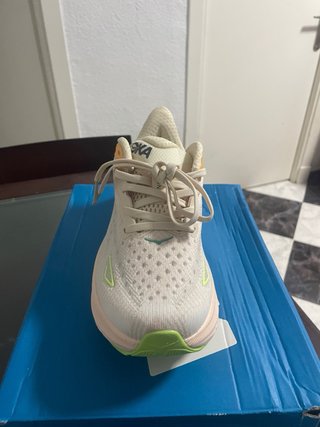 Hoka Clifton 9 Beige/Rosa Talla 38