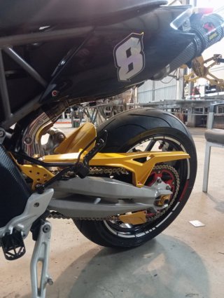 Aprilia Dorsoduro 750 Supermotard