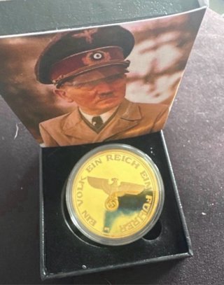 Medalla Hitler Chapado Oro 14K Ed. Limitada