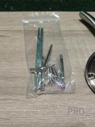Manetas para puertas de interior Emuca