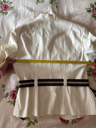 Chaqueta militar blanca Zara