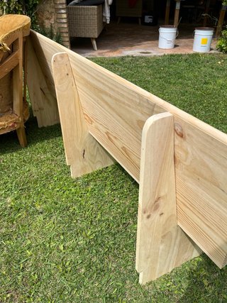 Banco de madera maciza hecho a mano