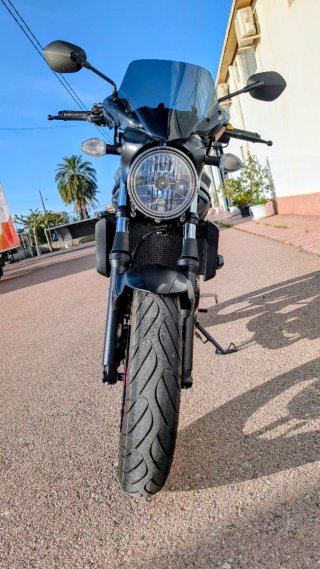Suzuki SV650 Naked Negra/Gris