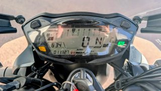 Suzuki SV650 Naked Negra/Gris