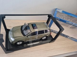 Porsche Cayenne S Norev 1:18