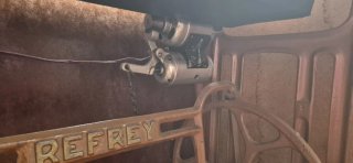 Máquina de coser Refrey verde