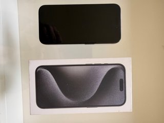 iPhone 15 Pro Negro