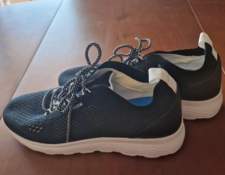 Deportivas Geox Negras y Blancas