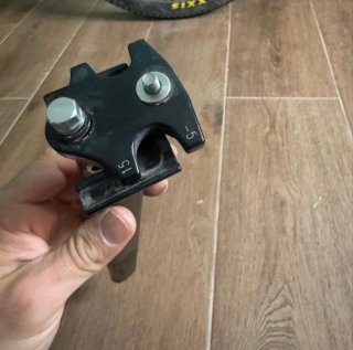 Tija carbono Giant TCR