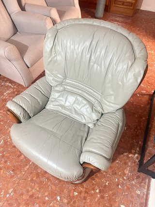 2 Sillones Piel y Madera Gris