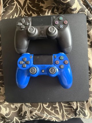 PS4 Slim Sony Negra
