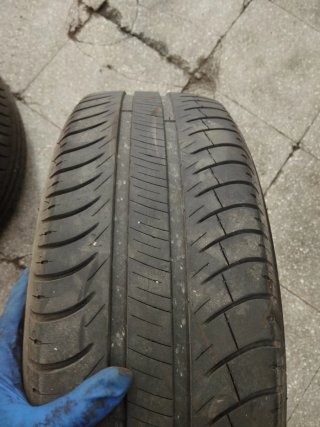 Llantas y neumáticos Renault laguna 2012