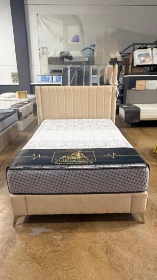 Cabecero y bancada dormitorio tela