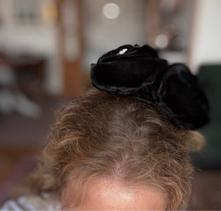 Tocado vintage flor negra