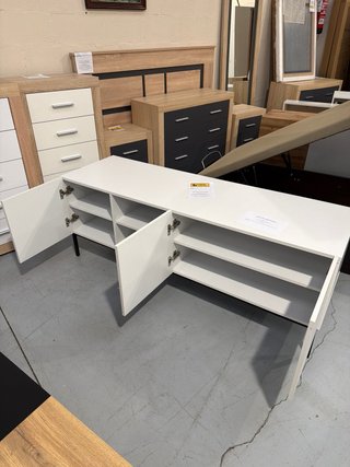 Mueble TV blanco y madera
