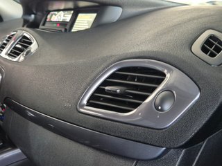 Renault Scénic XMOD Selection Energy dCi 110 eco2