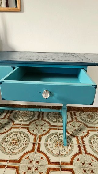 Mesa vintage extensible azul y turquesa