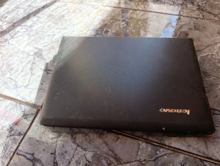 Lenovo Ideapad 300 para piezas