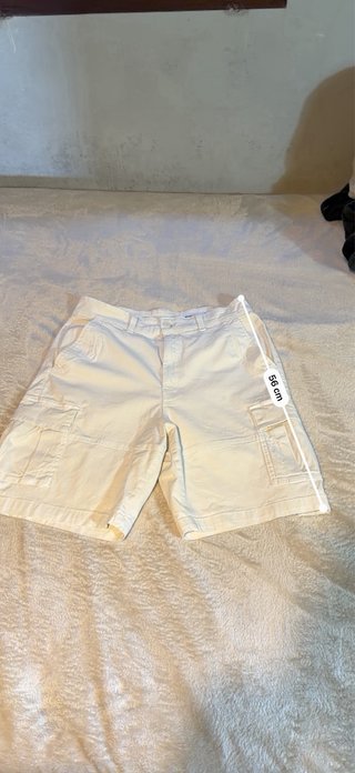 Bershka Pantaloncini Cargo Panna Uomo