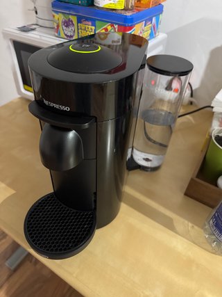 Cafetera Nespresso Vertuo Negra