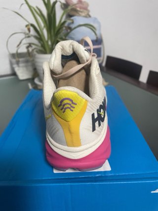 Hoka Clifton 9 Talla 39/5