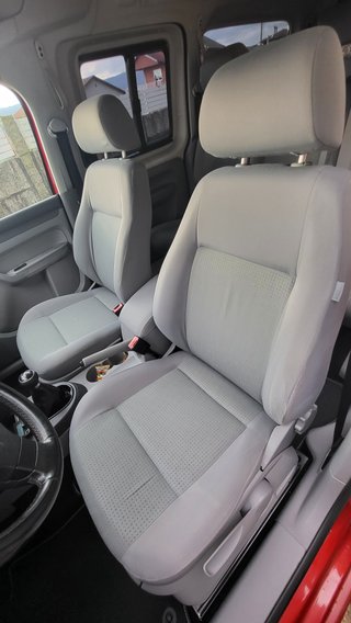 VW Caddy Maxi Life, 2.0Tdi 140cv, 6 vel, 7plazas