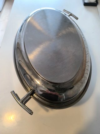 Asador ovalado con asas