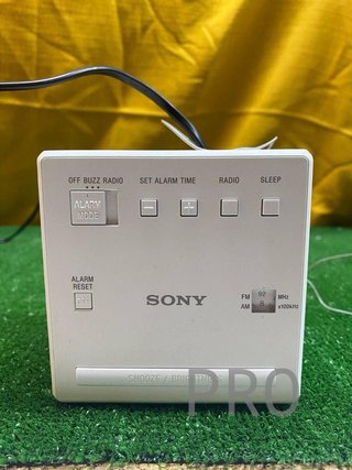 Sony ICF-C1